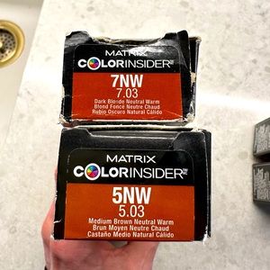 Matrix ColorINSIDER 2-2oz tubes ammonia free color.7NW and 5NW. Sold out.